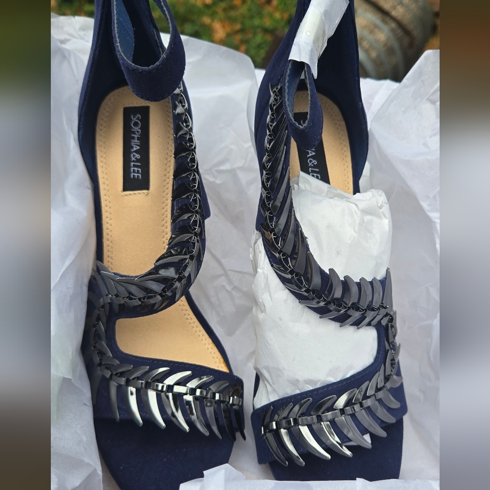 Sophia & Lee Navy Heels W/Silver Snake Jewel Detailing Sz7.5 STUNNING! NIB - Picture 4 of 16